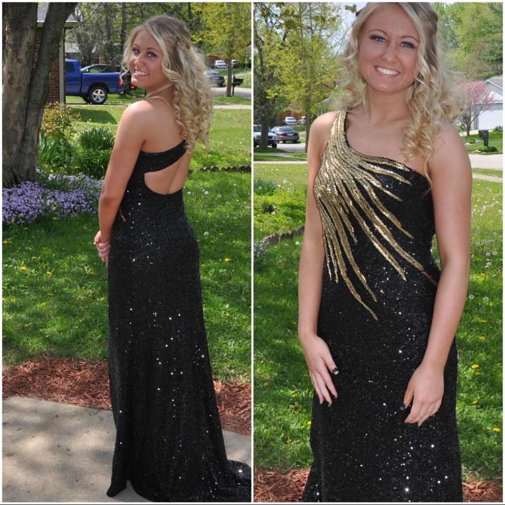 Black and gold sequined prom dress